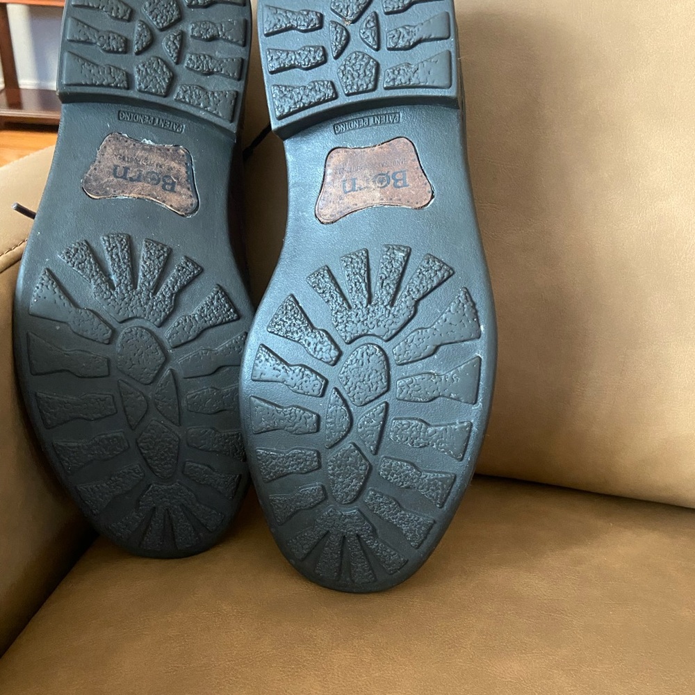 Men Born shoes size 9